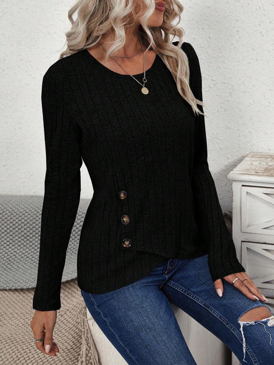 Blusa Canelada com Botões Laterais Assimétricos