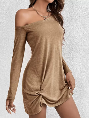 Vestido de Manga Longa com Ombro Caído