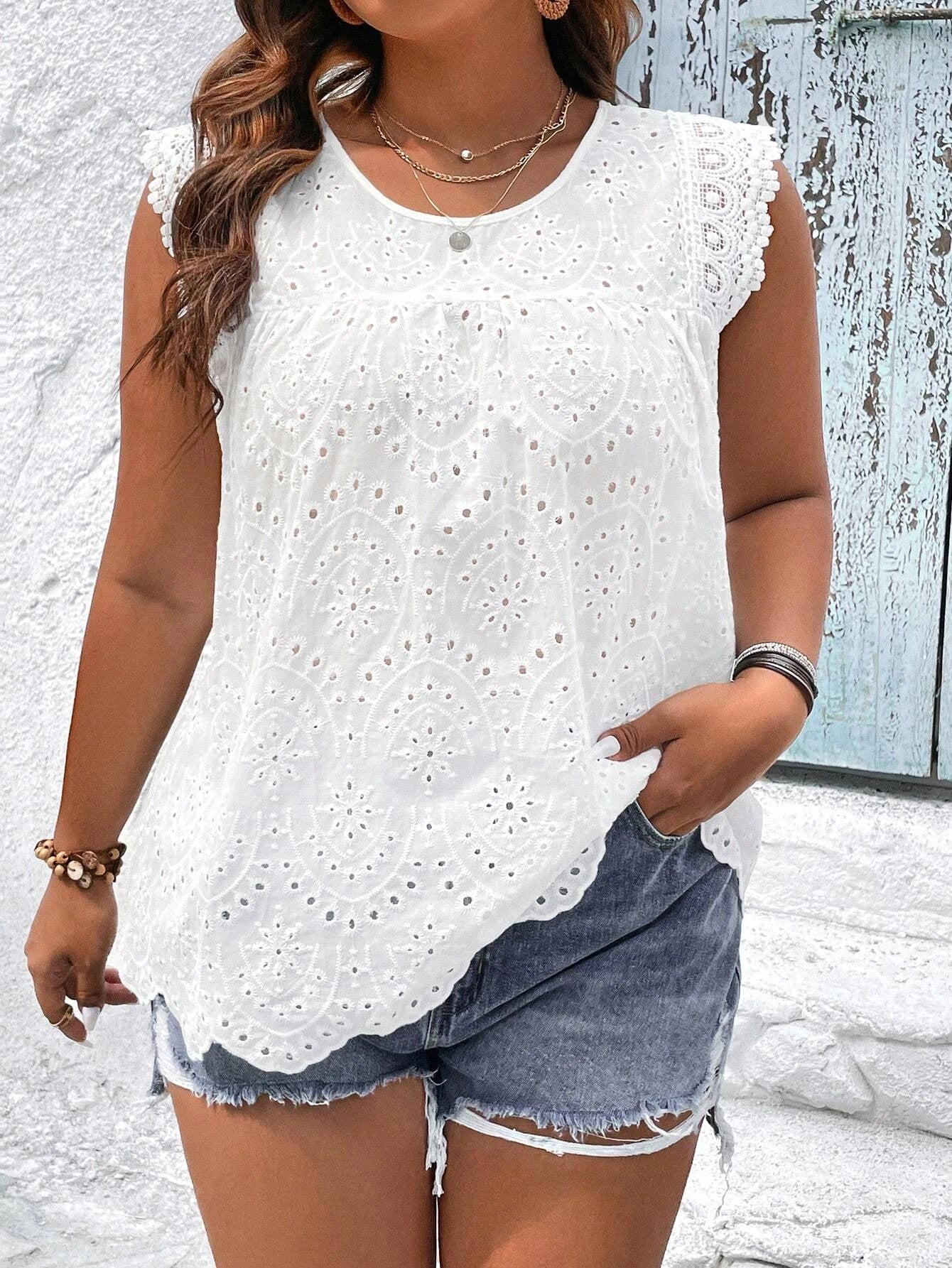 Blusa Bordada Plus Size