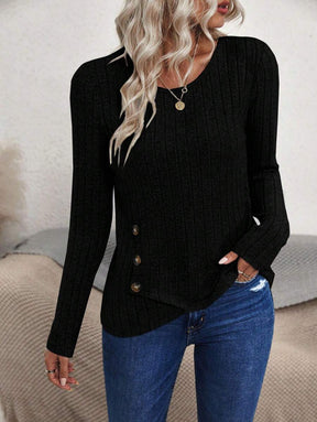 Blusa Canelada com Botões Laterais Assimétricos
